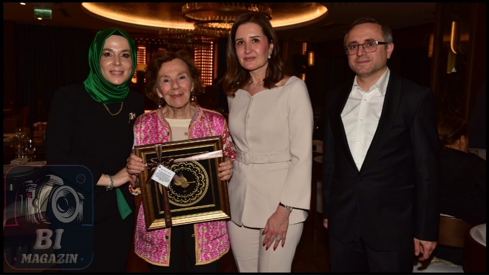 Kenize Mourad'a Veda Daveti...