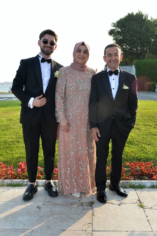 Çırağan Sarayı’nda Dillere Destan Düğün...