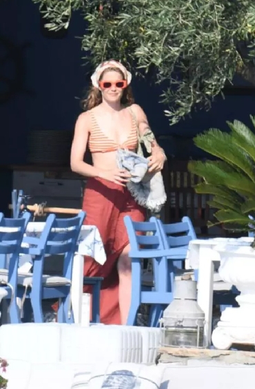 Burcu Biricik Tatiline Marmaris'te Devam Ediyor...
