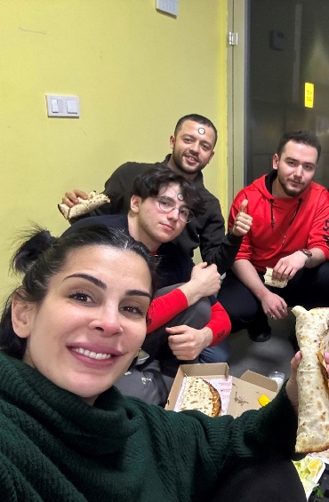 Yılbaşı Öncesi Lahmacun Partisi Yaptılar...