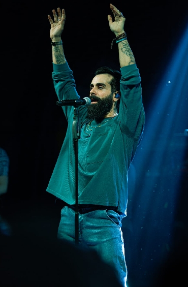 Gökhan Türkmen  Depremde Mağdur Olan Gençlerimizin Eğitimine Destek Oluyor...