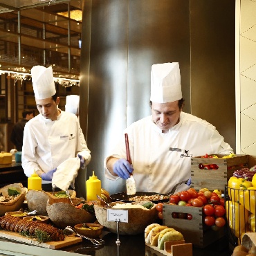 JW Marriott Marmara Sea'de Benzersiz Brunch Deneyimi...