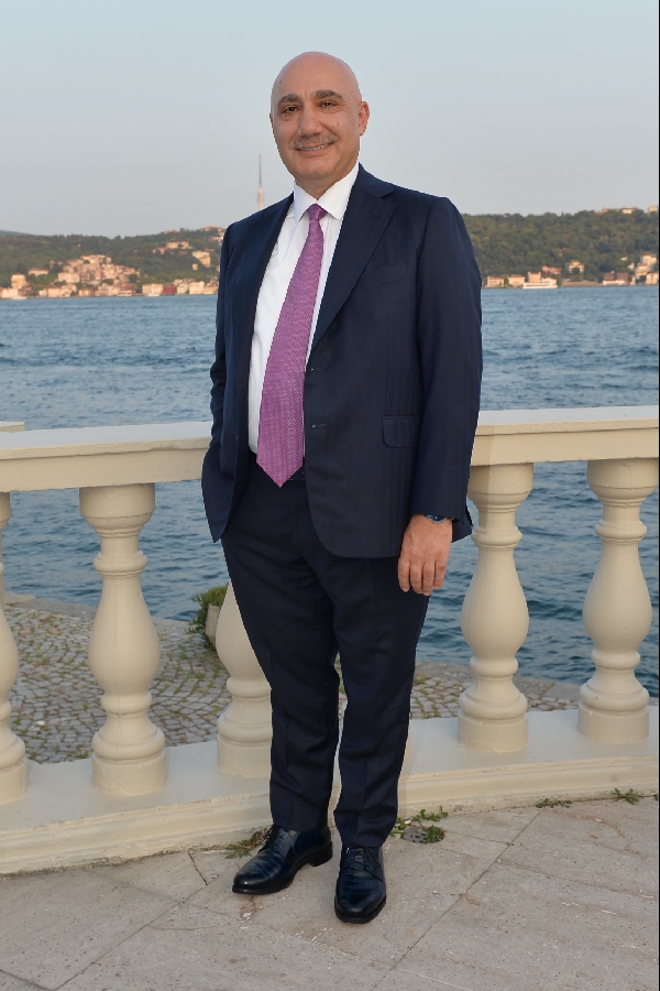 Çırağan Sarayı’nda Dillere Destan Düğün...