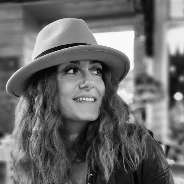 Özge Bayraktaroğlu Daunay: Türk Kadın Mimarın Côte d'Azur'daki Başarısı...
