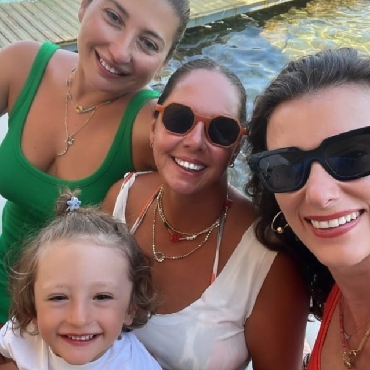 Kosif, Sevdikleriyle Yunanistan Tatilinde...