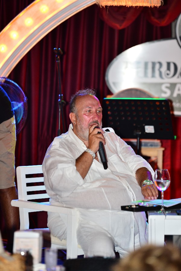 Uğur Batur’dan Bodrum'da Muhteşem Yaz Daveti...