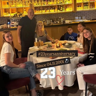 23. Yıllarını Çocuklarıyla Kutladılar...